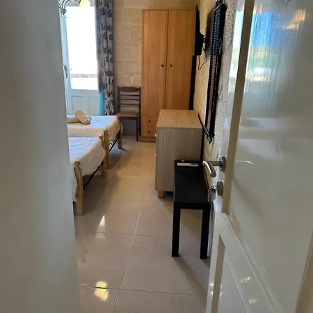 71 San Antonio Guest house